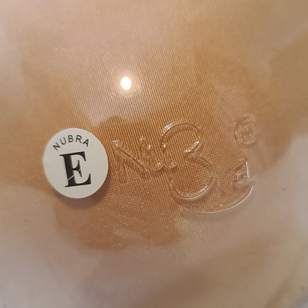 Nu Bra adhesive w/ front clasp